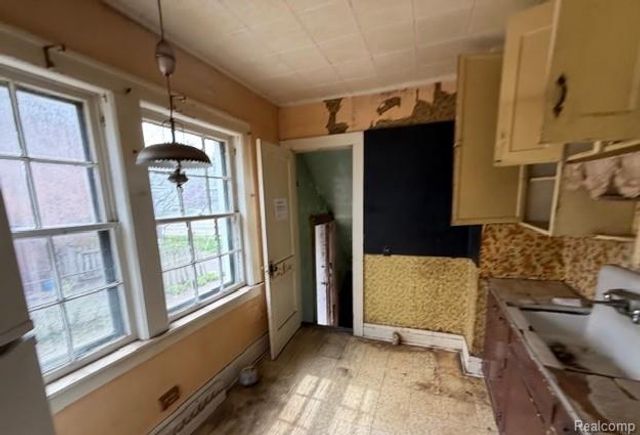 628 N Perry Street, Pontiac, MI 48342