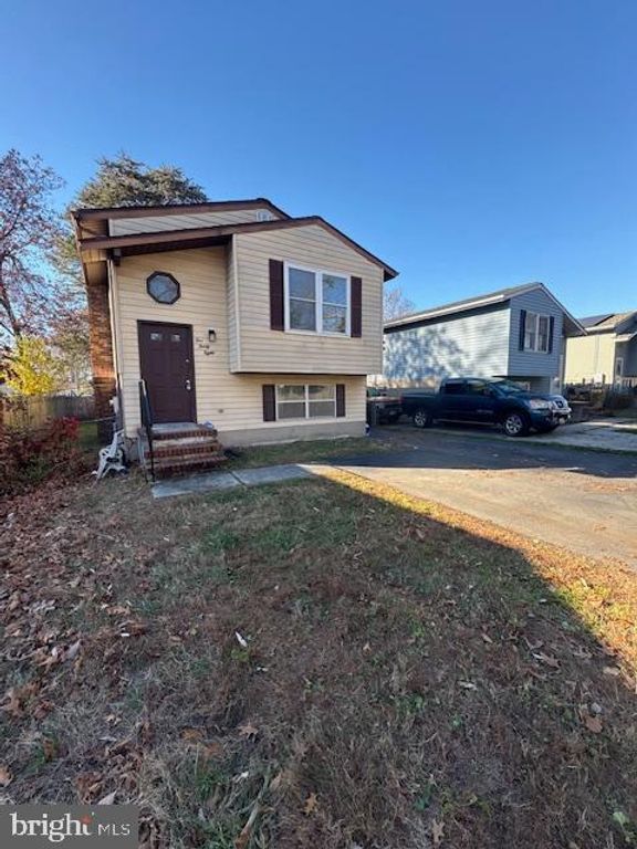 538 ELIZABETH LN, Glen Burnie, MD 21061