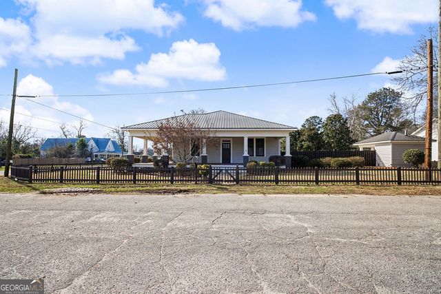 212 Durand Street, Woodbury, GA 30293