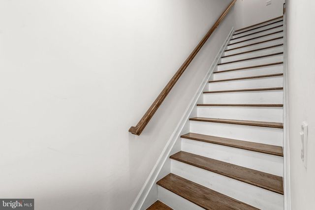 228 PARK LN, Dunellen, NJ 08812