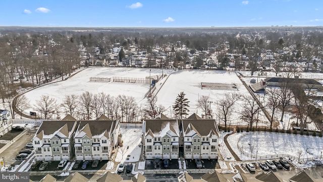 228 PARK LN, Dunellen, NJ 08812