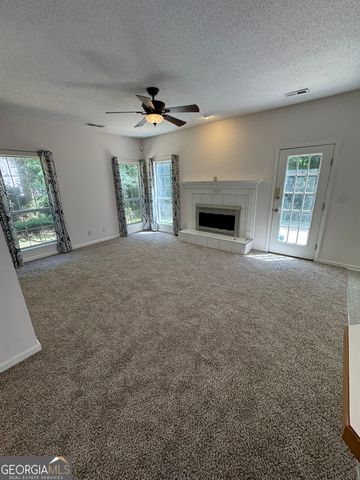 231 Barrington Farms Parkway, Sharpsburg, GA 30277