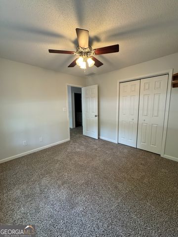 231 Barrington Farms Parkway, Sharpsburg, GA 30277