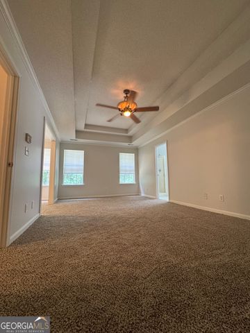 231 Barrington Farms Parkway, Sharpsburg, GA 30277