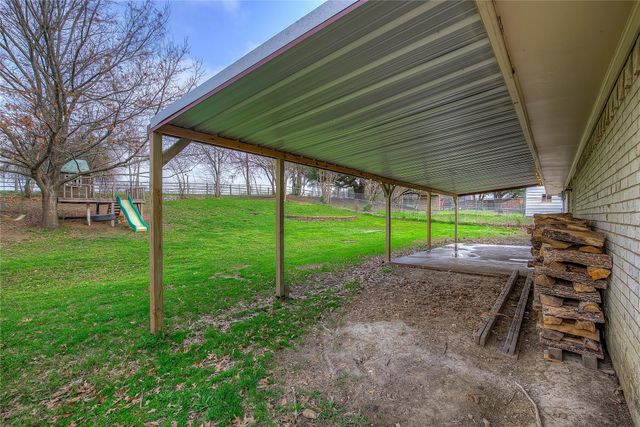 1218 Northwood Drive, Commerce, TX 75428