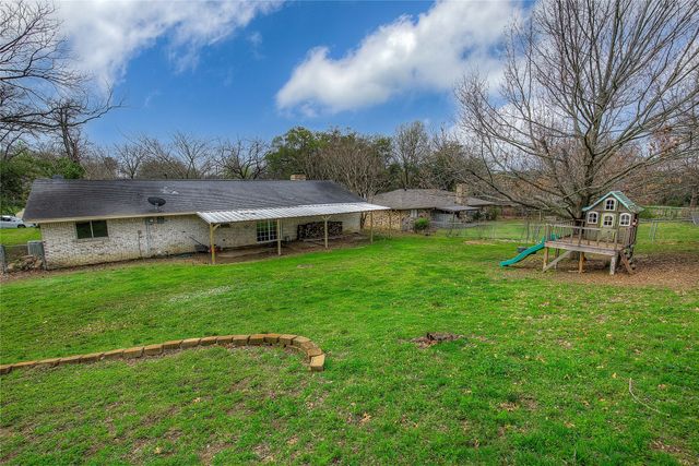 1218 Northwood Drive, Commerce, TX 75428