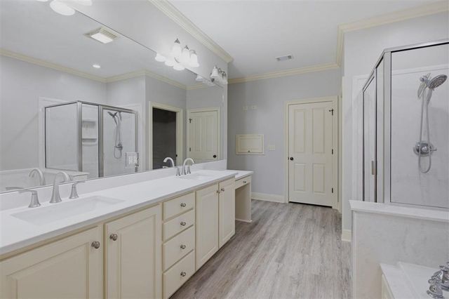 6105 W Azalea Drive, Lake Charles, LA 70605