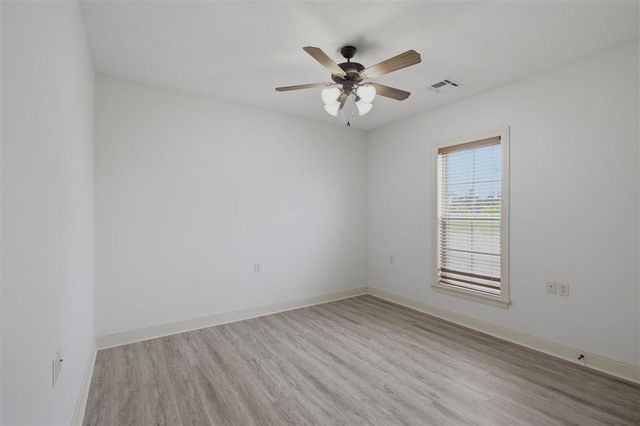 6105 W Azalea Drive, Lake Charles, LA 70605