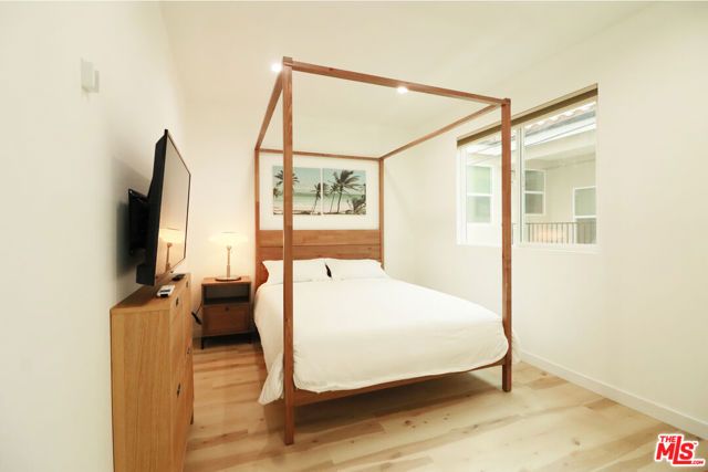 9040 Phyllis Avenue C, West Hollywood, CA 90069