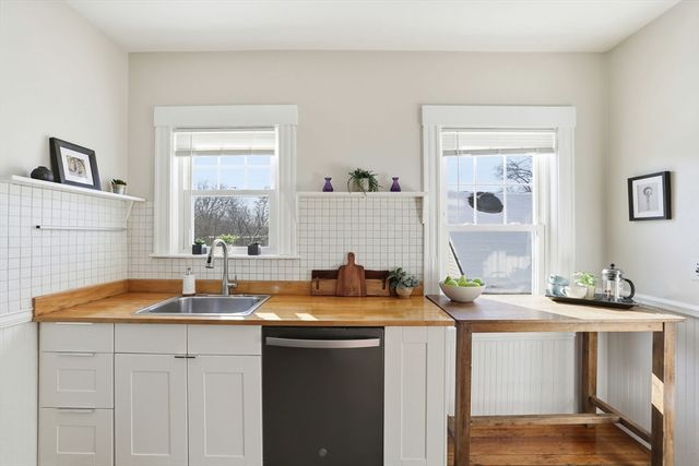 115 Navarre St 2, Boston, MA 02136