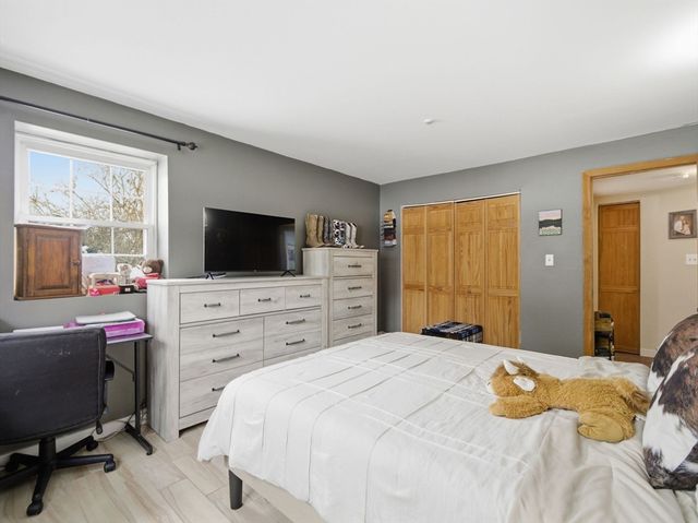 78 Edgelawn Ave 7, North Andover, MA 01845