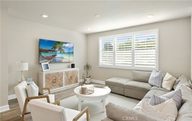 19239 Tideline Court, Huntington Beach, CA 92648
