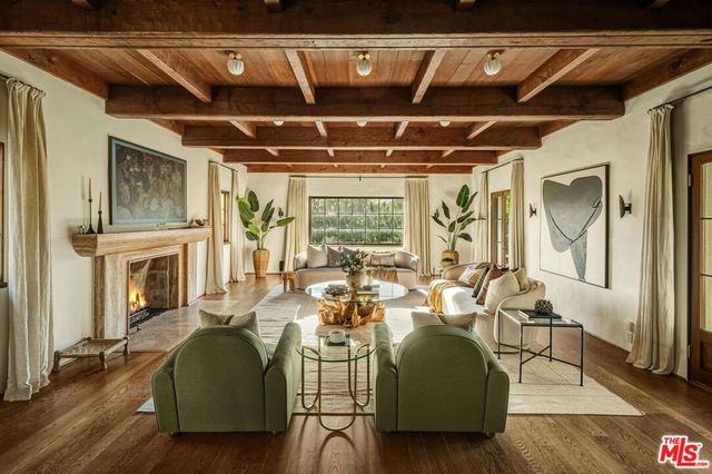 1744 Reedvale Lane, Los Angeles, CA 90049