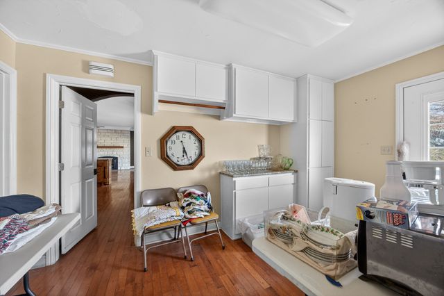 310 Oakhill Drive, Keene, TX 76059