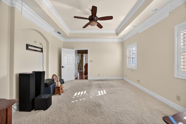 310 Oakhill Drive, Keene, TX 76059