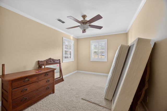 310 Oakhill Drive, Keene, TX 76059