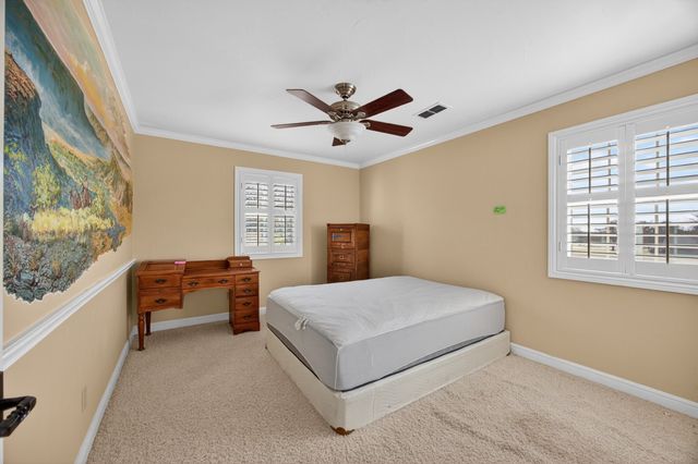 310 Oakhill Drive, Keene, TX 76059