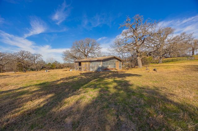 310 Oakhill Drive, Keene, TX 76059