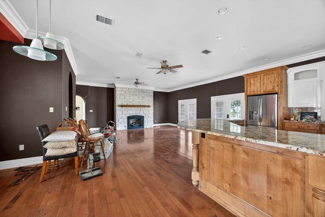 310 Oakhill Drive, Keene, TX 76059