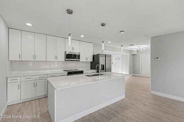 2415 S Fairway Drive, Melbourne, FL 32901