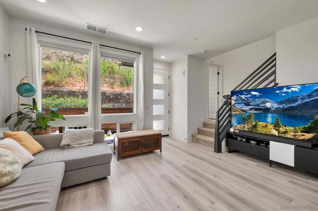 9161 Hala Way, San Diego, CA 92126