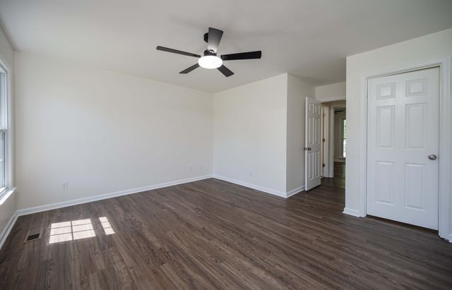 152 Greenbriar Cir, Manchester, TN 37355