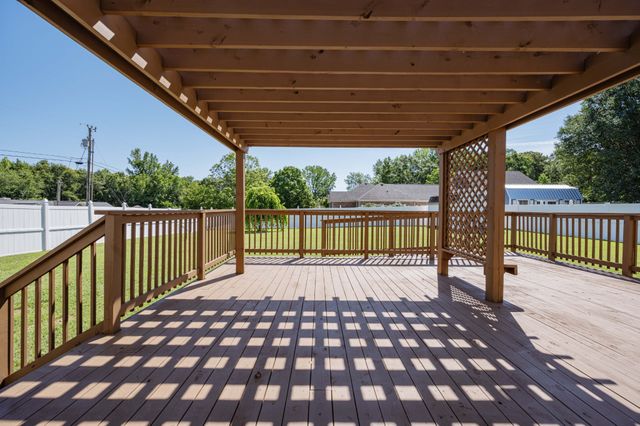 152 Greenbriar Cir, Manchester, TN 37355