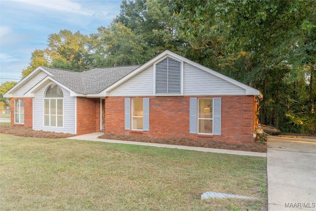 439 High Ridge, Wetumpka, AL 36093
