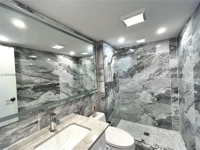 100 Bayview Dr 1827, Sunny Isles Beach, FL 33160