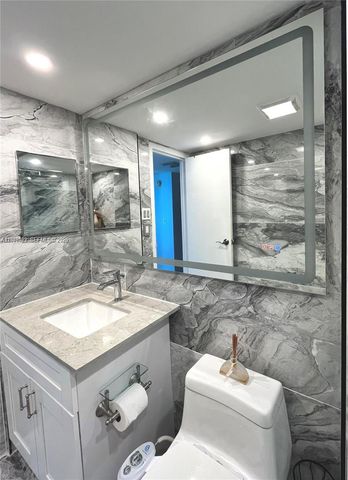 100 Bayview Dr 1827, Sunny Isles Beach, FL 33160