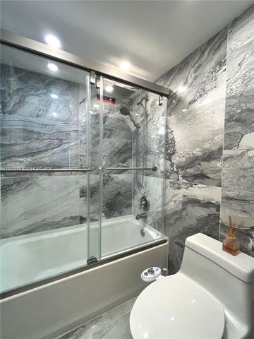 100 Bayview Dr 1827, Sunny Isles Beach, FL 33160