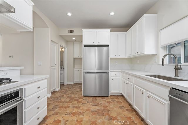 16841 Roosevelt, Huntington Beach, CA 92649