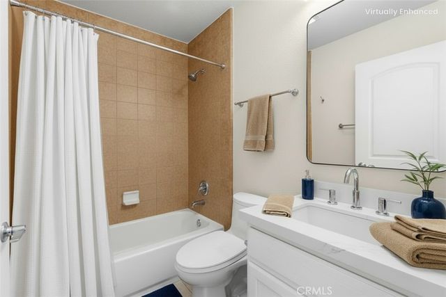 16841 Roosevelt, Huntington Beach, CA 92649