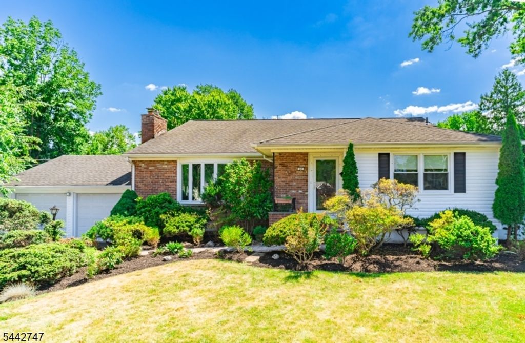42 Sandy Hill Rd, Westfield Town, NJ 07090 — photo 2