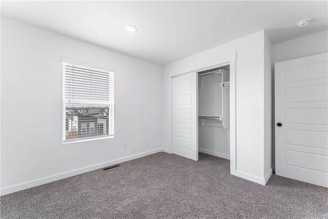 811 States Avenue, Bentonville, AR 72713