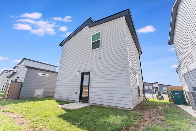 811 States Avenue, Bentonville, AR 72713