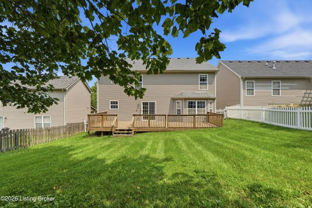 9712 Waterbrook Ct, Louisville, KY 40228