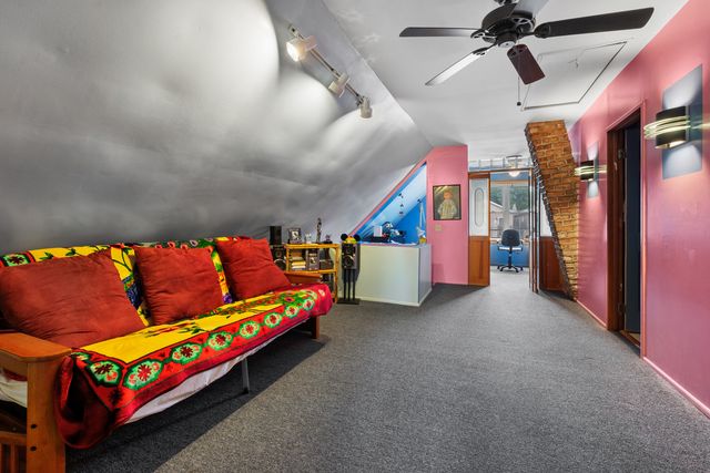 1721 W Foster Avenue, Chicago, IL 60640