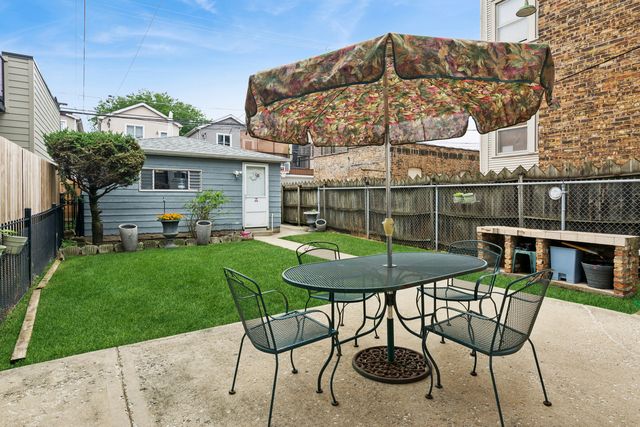 1721 W Foster Avenue, Chicago, IL 60640