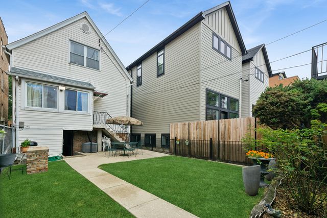 1721 W Foster Avenue, Chicago, IL 60640