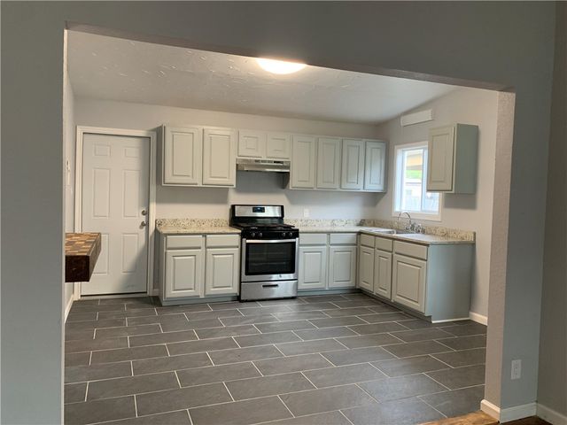 5934 Lucille Dr, Corpus Christi, TX 78412