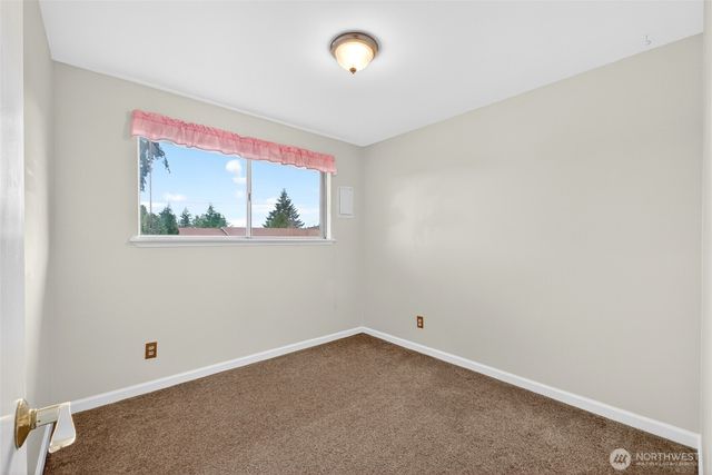 2717 SW 328th Street, Federal Way, WA 98023