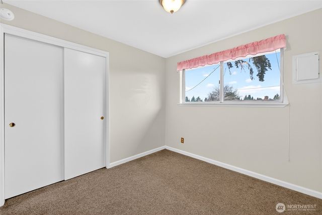 2717 SW 328th Street, Federal Way, WA 98023