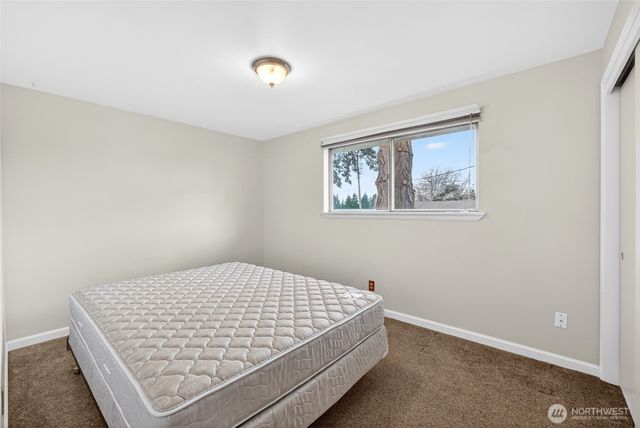 2717 SW 328th Street, Federal Way, WA 98023
