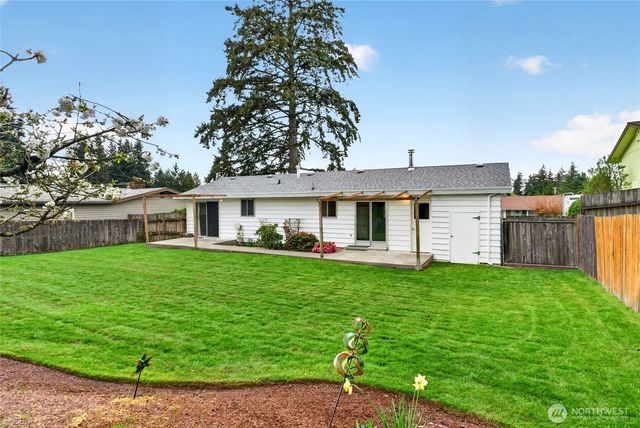 2717 SW 328th Street, Federal Way, WA 98023