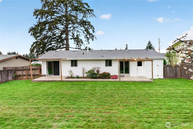 2717 SW 328th Street, Federal Way, WA 98023