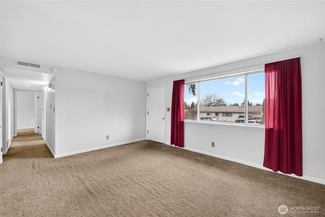 2717 SW 328th Street, Federal Way, WA 98023