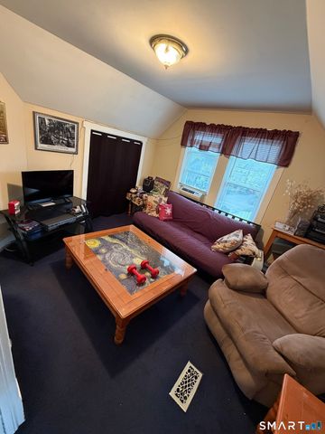 15 Oregon Avenue, Hamden, CT 06514