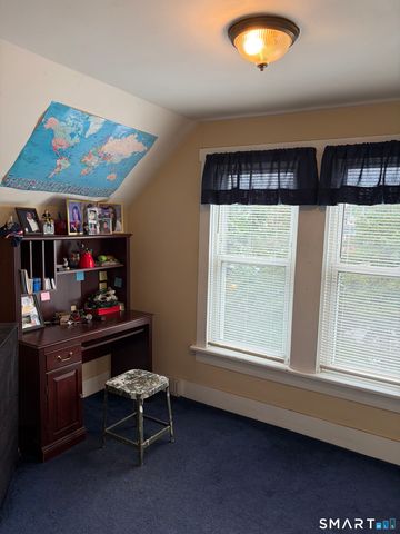 15 Oregon Avenue, Hamden, CT 06514
