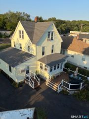 15 Oregon Avenue, Hamden, CT 06514